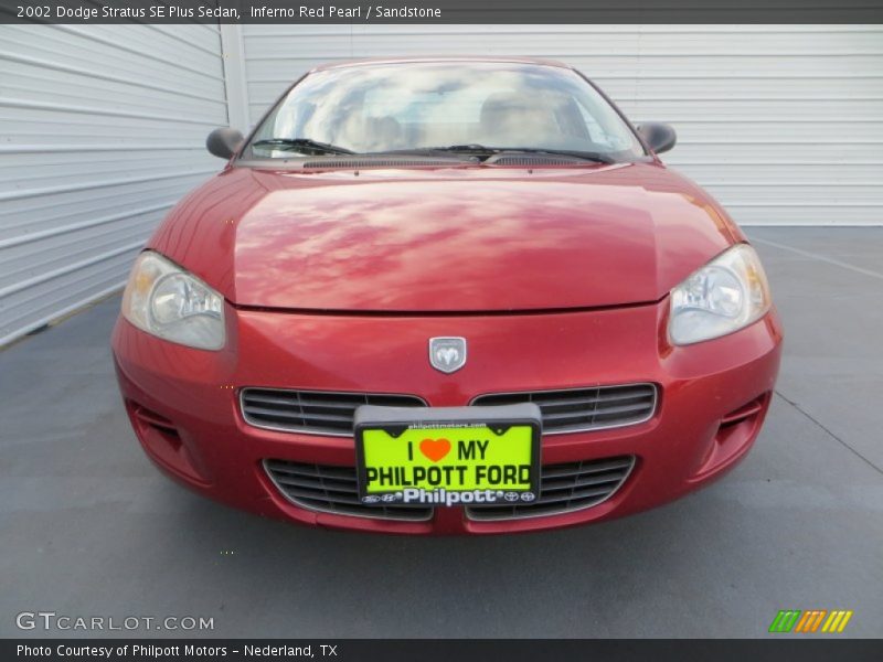 Inferno Red Pearl / Sandstone 2002 Dodge Stratus SE Plus Sedan