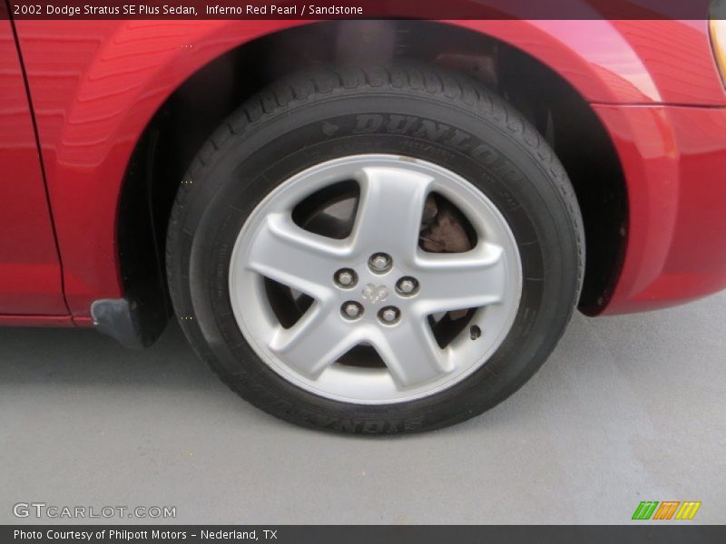 Inferno Red Pearl / Sandstone 2002 Dodge Stratus SE Plus Sedan