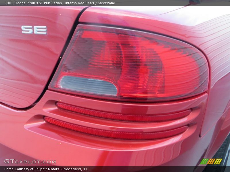 Inferno Red Pearl / Sandstone 2002 Dodge Stratus SE Plus Sedan