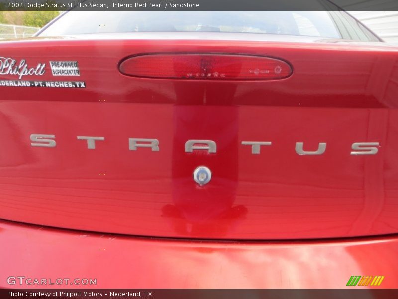 Inferno Red Pearl / Sandstone 2002 Dodge Stratus SE Plus Sedan