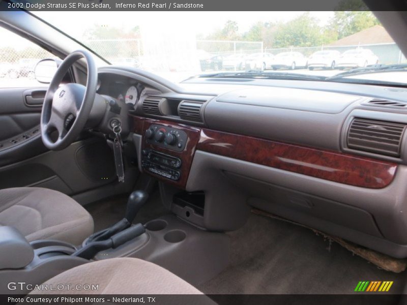 Inferno Red Pearl / Sandstone 2002 Dodge Stratus SE Plus Sedan