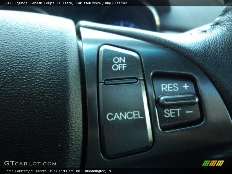 Karussell White / Black Leather 2012 Hyundai Genesis Coupe 3.8 Track