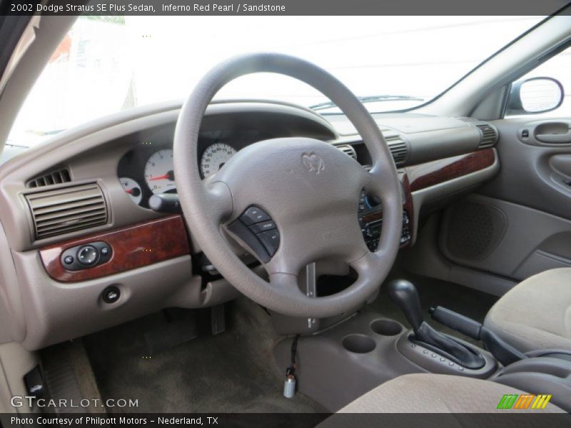 Inferno Red Pearl / Sandstone 2002 Dodge Stratus SE Plus Sedan