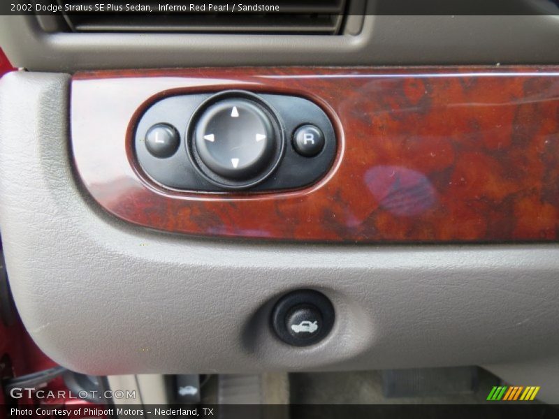 Inferno Red Pearl / Sandstone 2002 Dodge Stratus SE Plus Sedan