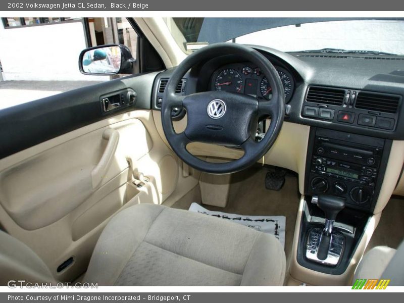 Black / Beige 2002 Volkswagen Jetta GL Sedan
