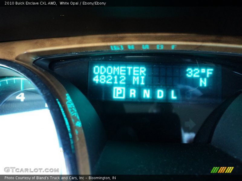 White Opal / Ebony/Ebony 2010 Buick Enclave CXL AWD