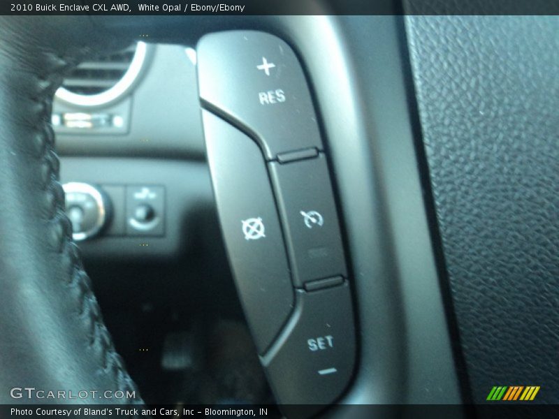 White Opal / Ebony/Ebony 2010 Buick Enclave CXL AWD