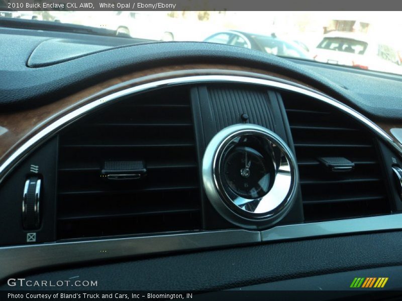 White Opal / Ebony/Ebony 2010 Buick Enclave CXL AWD