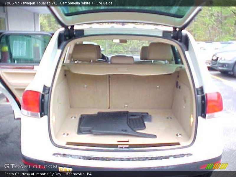 Campanella White / Pure Beige 2006 Volkswagen Touareg V6