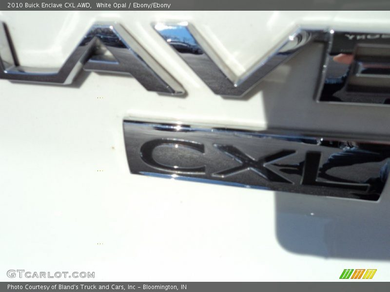 White Opal / Ebony/Ebony 2010 Buick Enclave CXL AWD