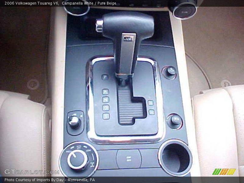 Campanella White / Pure Beige 2006 Volkswagen Touareg V6
