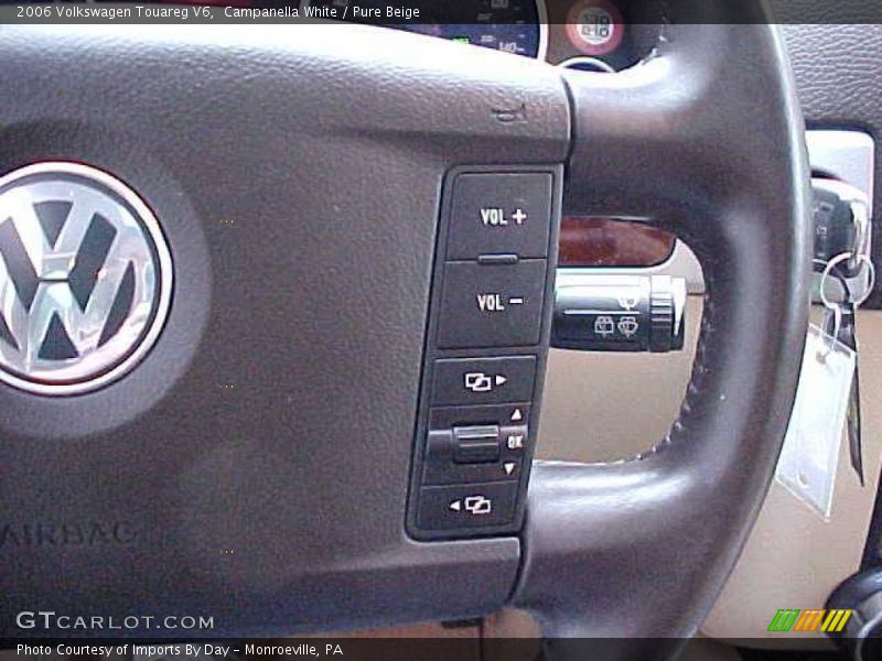 Campanella White / Pure Beige 2006 Volkswagen Touareg V6