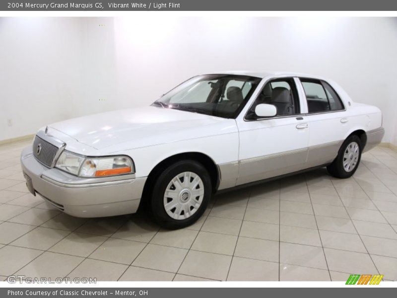 Vibrant White / Light Flint 2004 Mercury Grand Marquis GS