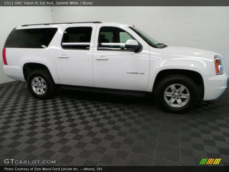 Summit White / Ebony 2011 GMC Yukon XL SLE 4x4