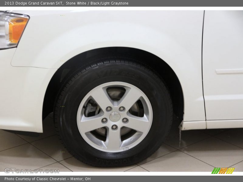 Stone White / Black/Light Graystone 2013 Dodge Grand Caravan SXT