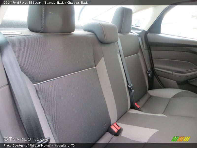 Tuxedo Black / Charcoal Black 2014 Ford Focus SE Sedan