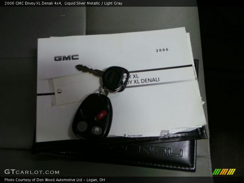 Liquid Silver Metallic / Light Gray 2006 GMC Envoy XL Denali 4x4