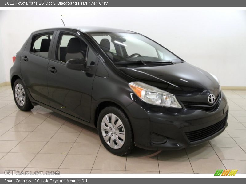 Black Sand Pearl / Ash Gray 2012 Toyota Yaris L 5 Door
