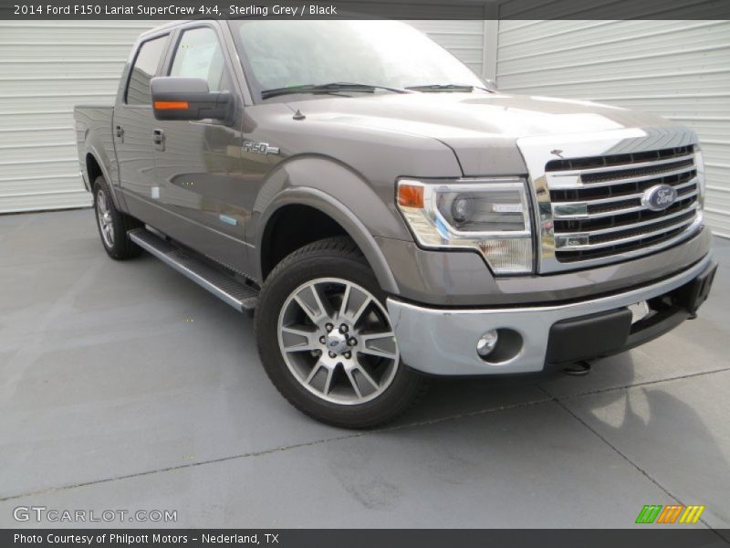 Front 3/4 View of 2014 F150 Lariat SuperCrew 4x4