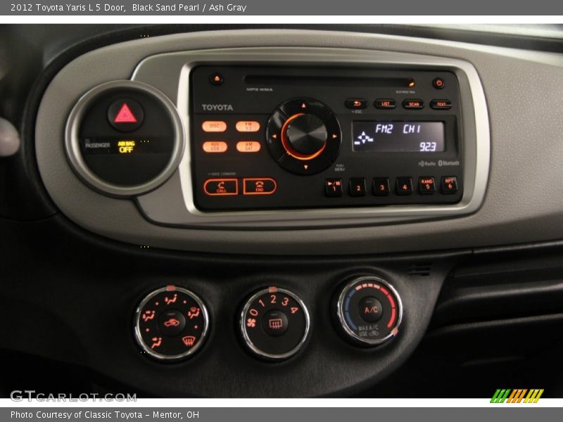 Black Sand Pearl / Ash Gray 2012 Toyota Yaris L 5 Door