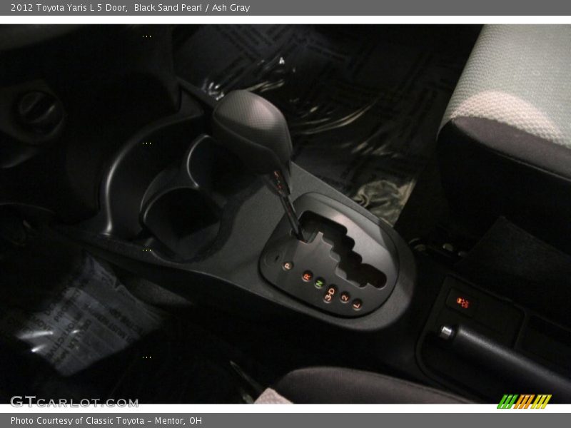 Black Sand Pearl / Ash Gray 2012 Toyota Yaris L 5 Door