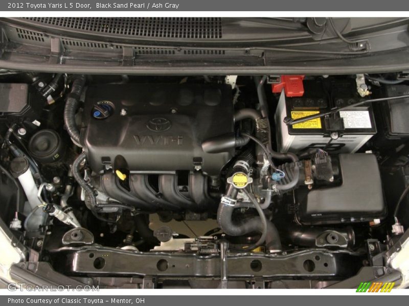 Black Sand Pearl / Ash Gray 2012 Toyota Yaris L 5 Door