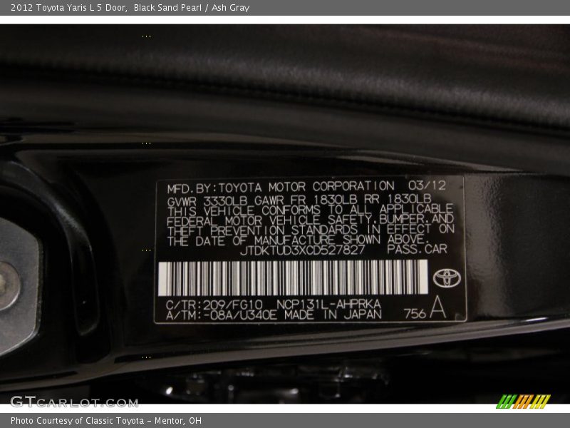 Black Sand Pearl / Ash Gray 2012 Toyota Yaris L 5 Door