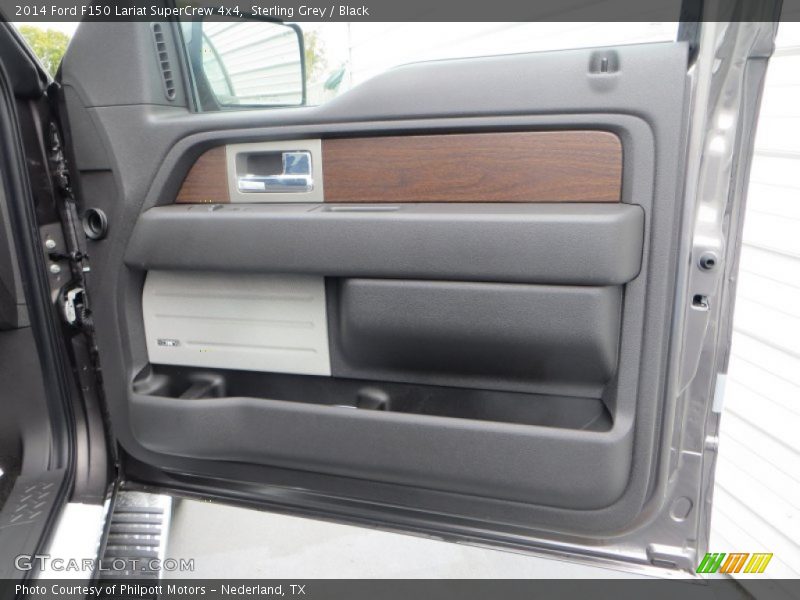 Door Panel of 2014 F150 Lariat SuperCrew 4x4