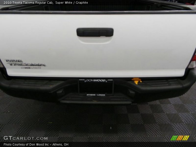 Super White / Graphite 2010 Toyota Tacoma Regular Cab