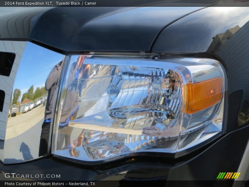 Tuxedo Black / Camel 2014 Ford Expedition XLT