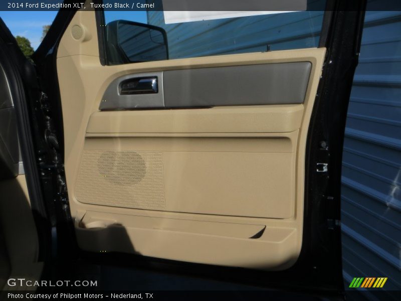 Tuxedo Black / Camel 2014 Ford Expedition XLT