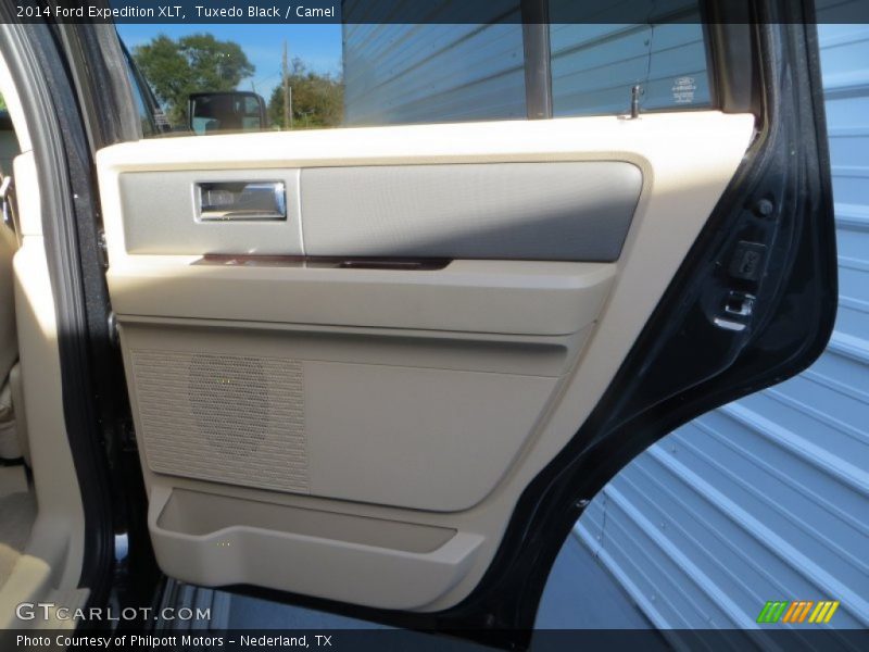Tuxedo Black / Camel 2014 Ford Expedition XLT