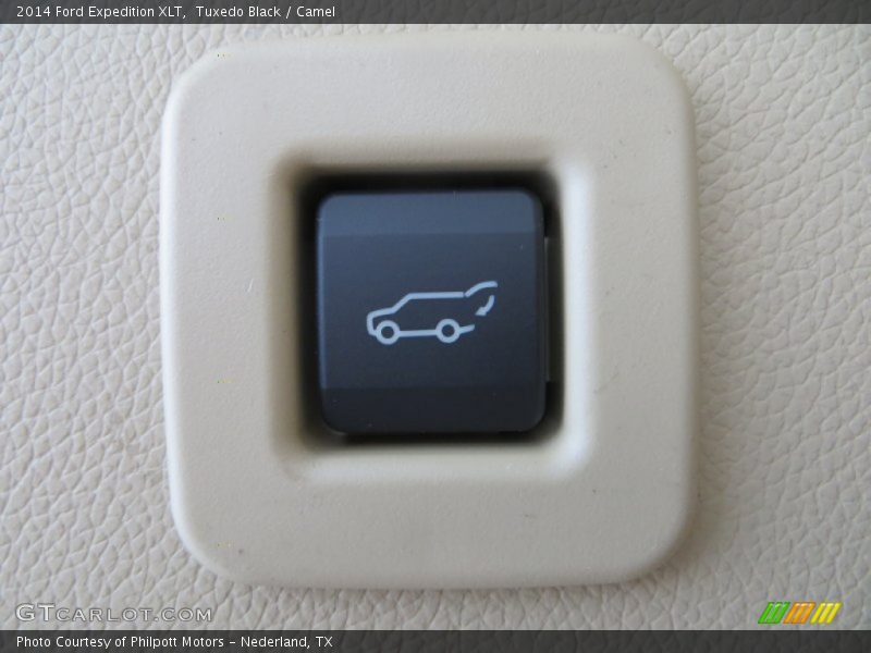 Tuxedo Black / Camel 2014 Ford Expedition XLT