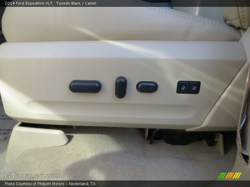 Tuxedo Black / Camel 2014 Ford Expedition XLT