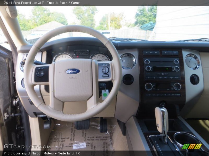 Tuxedo Black / Camel 2014 Ford Expedition XLT