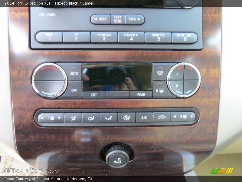 Tuxedo Black / Camel 2014 Ford Expedition XLT