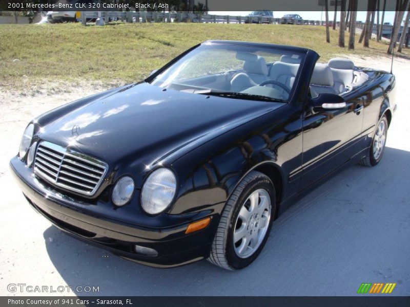 Black / Ash 2001 Mercedes-Benz CLK 320 Cabriolet