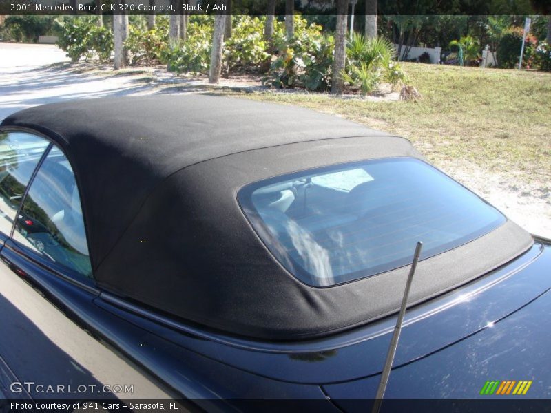 Black / Ash 2001 Mercedes-Benz CLK 320 Cabriolet