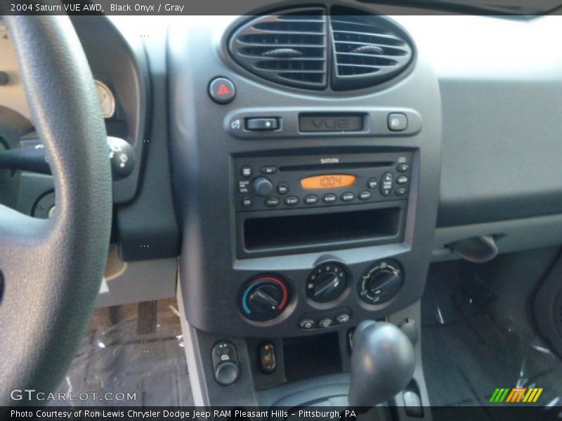 Black Onyx / Gray 2004 Saturn VUE AWD