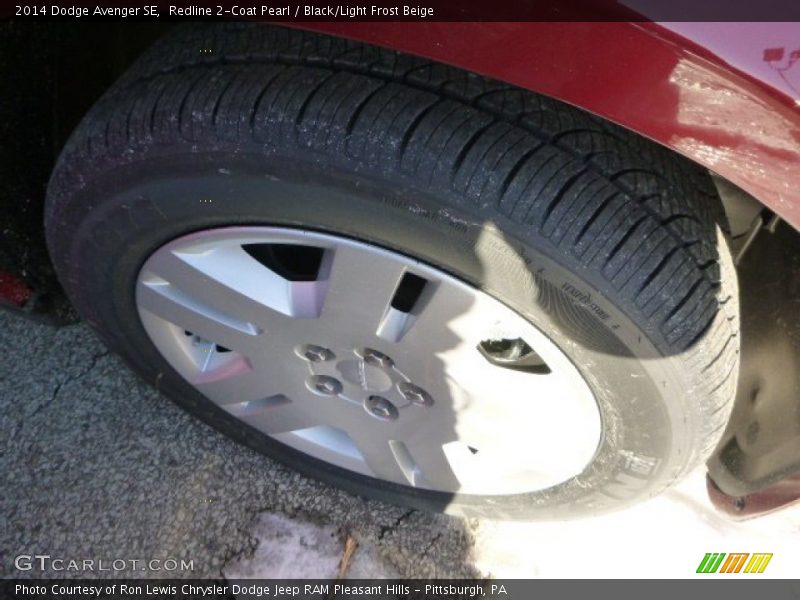 Redline 2-Coat Pearl / Black/Light Frost Beige 2014 Dodge Avenger SE