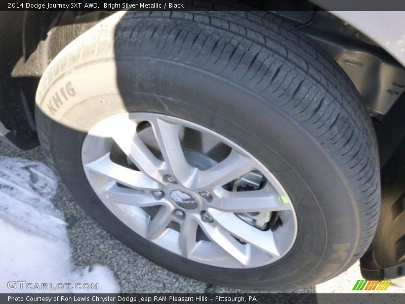 Bright Silver Metallic / Black 2014 Dodge Journey SXT AWD