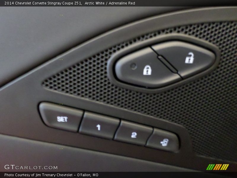 Controls of 2014 Corvette Stingray Coupe Z51