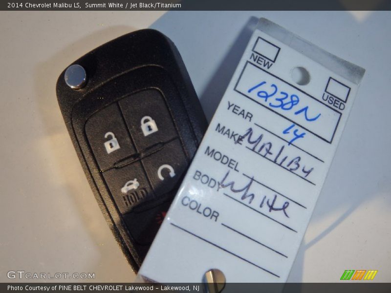 Summit White / Jet Black/Titanium 2014 Chevrolet Malibu LS