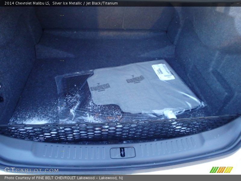 Silver Ice Metallic / Jet Black/Titanium 2014 Chevrolet Malibu LS