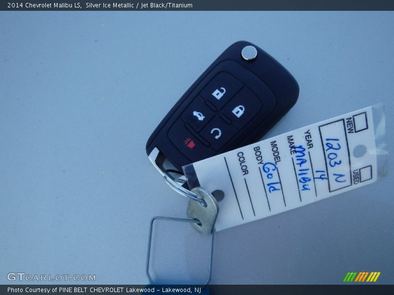 Silver Ice Metallic / Jet Black/Titanium 2014 Chevrolet Malibu LS