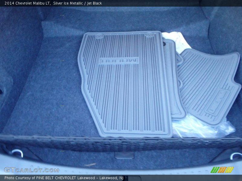 Silver Ice Metallic / Jet Black 2014 Chevrolet Malibu LT