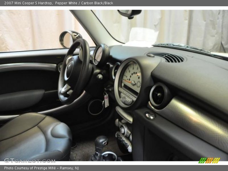 Pepper White / Carbon Black/Black 2007 Mini Cooper S Hardtop