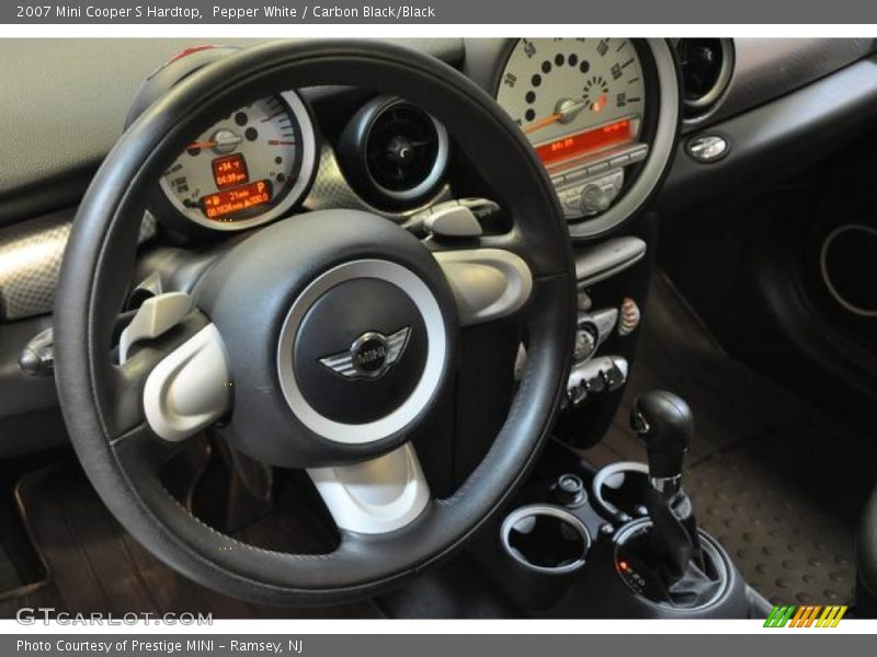 Pepper White / Carbon Black/Black 2007 Mini Cooper S Hardtop