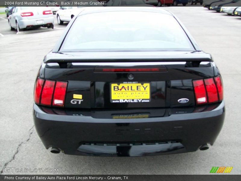 Black / Medium Graphite 2004 Ford Mustang GT Coupe