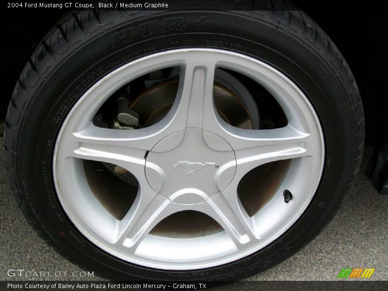 Black / Medium Graphite 2004 Ford Mustang GT Coupe